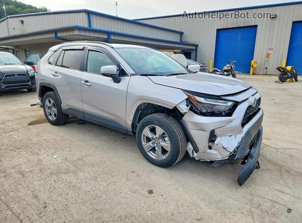 4T3RWRFV8SU189752 2025 TOYOTA RAV4 Silver Передня права чверть
