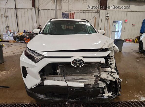 4T3RWRFV8SU197169 2025 TOYOTA RAV4 White Widok z przodu
