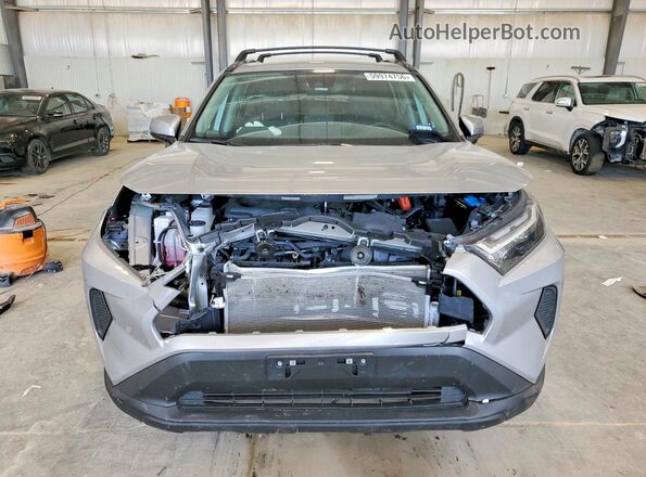 4T3RWRFVXSU203957 2025 TOYOTA RAV4 Silver Вид спереду
