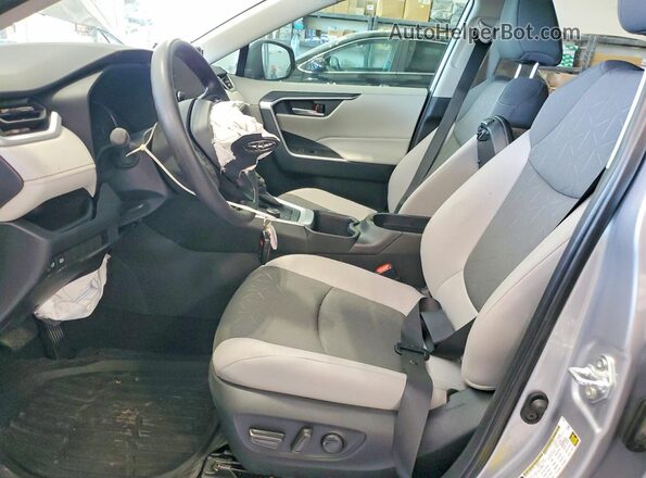 4T3RWRFVXSU203957 2025 TOYOTA RAV4 Silver Вид салону спереду