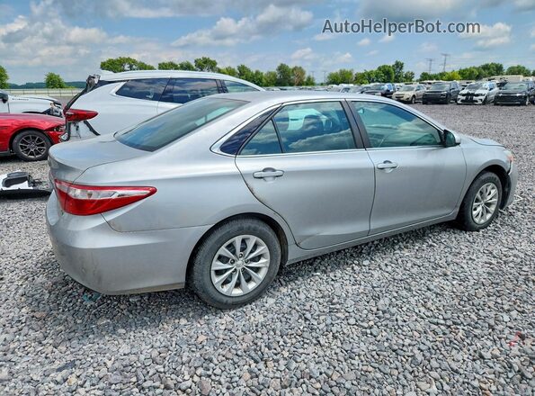 4T4BF1FK2GR532747 2016 TOYOTA CAMRY Silver Задня права чверть