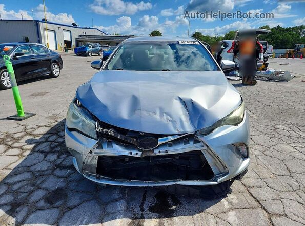 4T4BF1FK2GR547863 2016 TOYOTA CAMRY Серебряный Вид спереди