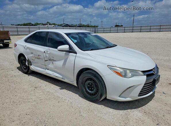 4T4BF1FK5GR564012 2016 TOYOTA CAMRY White Przód prawy