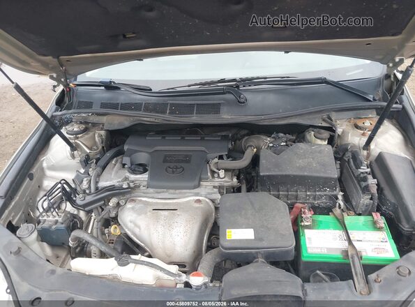 4T4BF1FK5GR573891 2016 TOYOTA CAMRY Gold უკანა ხედი