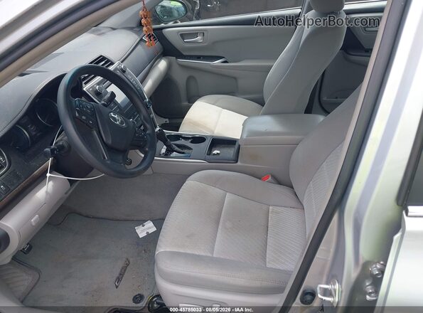 4T4BF1FK7GR522487 2016 TOYOTA CAMRY Gray Widok wnętrza z przodu