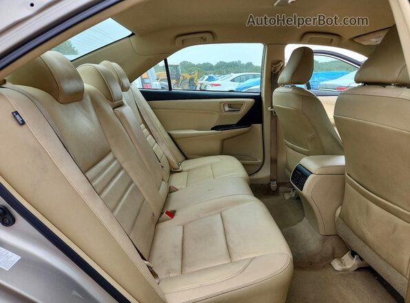 4T4BF1FK8GR549794 2016 TOYOTA CAMRY Beige Rear seats view