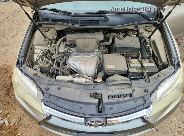 4T4BF1FK8GR549794 2016 TOYOTA CAMRY Beige Rear interior view