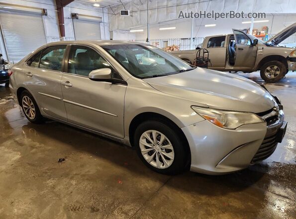 4T4BF1FK8GR573870 2016 TOYOTA CAMRY Silver წინა სალონის ხედი