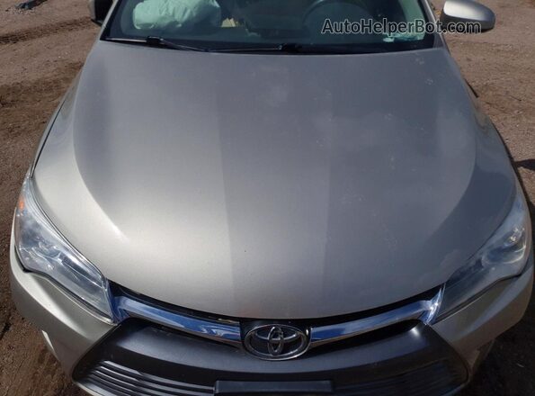 4T4BF1FK9GR557418 2016 TOYOTA CAMRY Tan Vista interior trasera