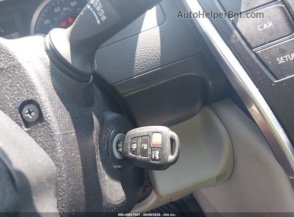 4T4BF1FKXGR570243 2016 TOYOTA CAMRY Gray წინა პანელის ხედი
