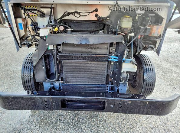 4UZAC2EA5LCMH8014 2020 FREIGHTLINER CHASSIS Синий Вид задней части салона