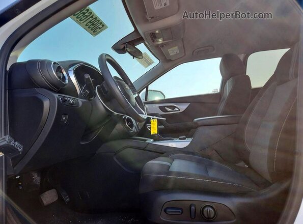 3GNKBHR4XSS230039 2025 CHEVROLET BLAZER White Dashboard view