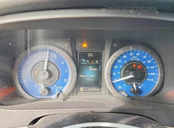 5TDZZ3DC0JS959545 2018 TOYOTA SIENNA Silver Vista de los asientos traseros