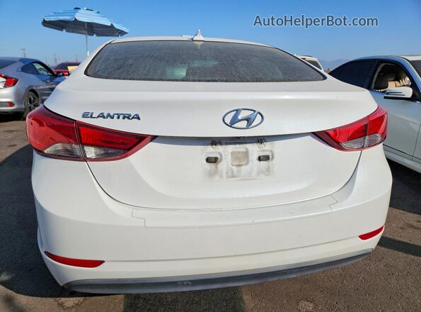 5NPDH4AE4GH750722 2016 HYUNDAI ELANTRA Белый Вид салона спереди