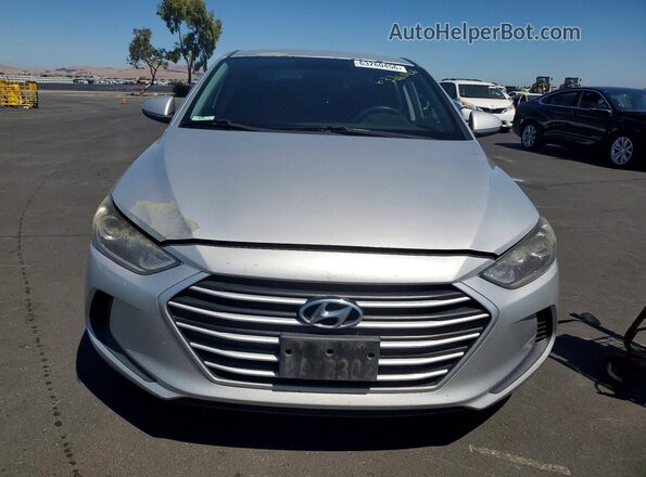 5NPD84LF0JH220275 2018 HYUNDAI ELANTRA Серебряный Вид сзади