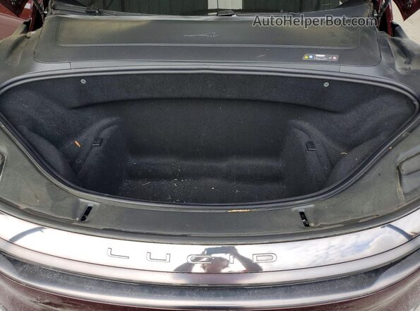 50EA1PGA7SA009554 2025 LUCID AIR Burgundy Rear interior view