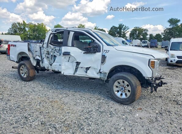 1FT7W2B64KEC13730 2019 FORD F250 White Widok z przodu