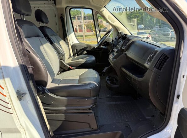 3C6TRVAG2HE546403 2017 RAM PROMASTER White Rear view