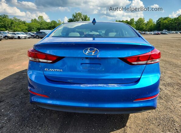 5NPD84LF1HH130238 2017 HYUNDAI ELANTRA Синий Вид салона спереди