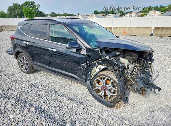 KNDETCA24N7278106 2022 KIA SELTOS Black Դիմացի տեսք