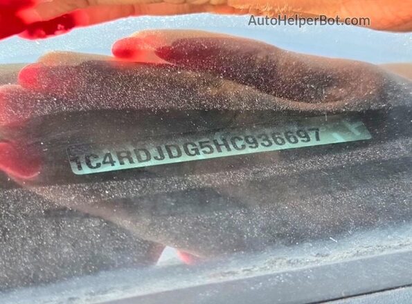 1C4RDJDG5HC936697 2017 DODGE OTHER Blue Rear interior view