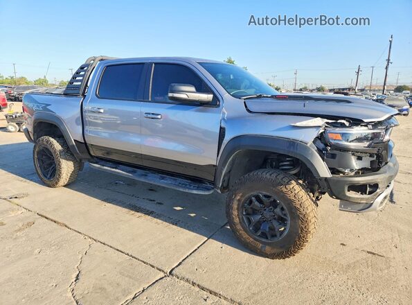1C6SRFU92NN335174 2022 RAM 1500 Серебряный Вид спереди