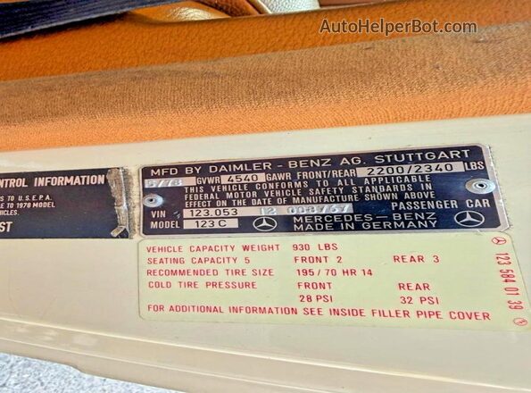 12305312008767 1978 MERCEDES-BENZ 280-CLASS Beige უკანა სალონის ხედი