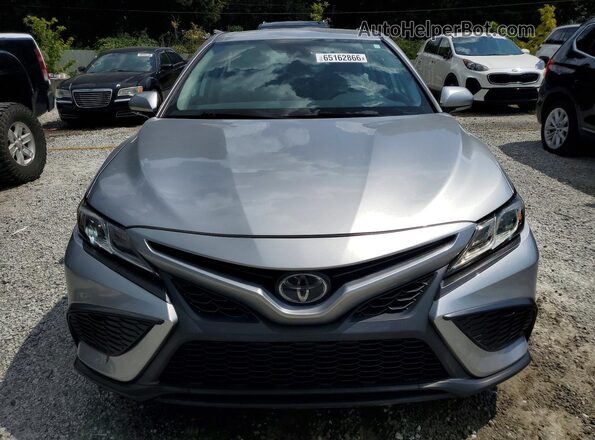 4T1G11AK8PU727886 2023 TOYOTA CAMRY Silver უკანა ხედი