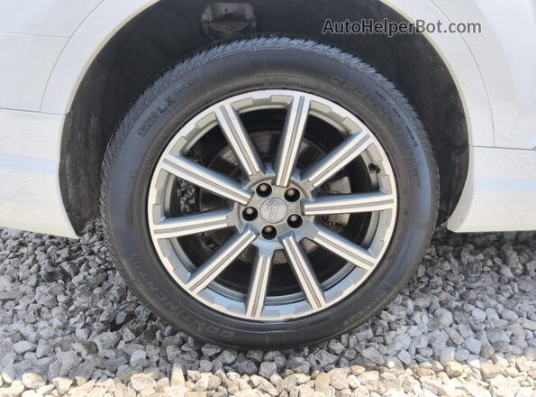 WA1LHAF71KD026709 2019 AUDI Q7 White 