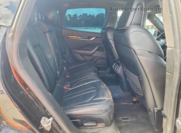 ZN661XUS8HX262717 2017 MASERATI LEVANTE Black Engine compartment view