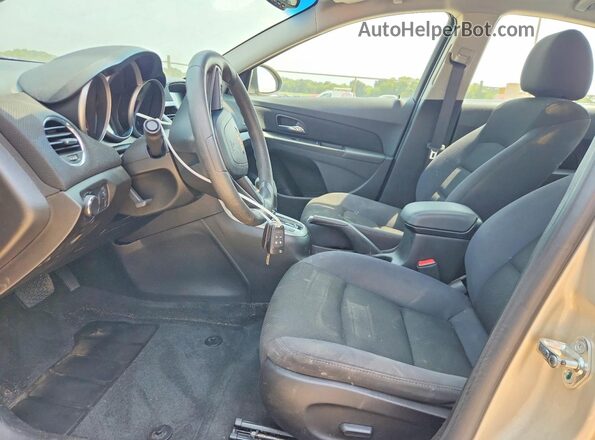 1G1PE5SB9G7137220 2016 CHEVROLET CRUZE Gold Dashboard view