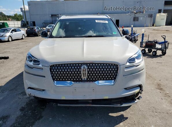 5LM5J7WCXPGL01639 2023 LINCOLN AVIATOR White Widok z tyłu