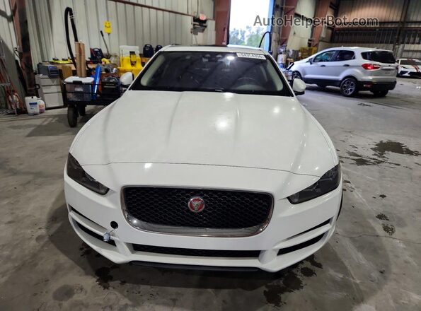 SAJAJ4BV4HCP10659 2017 JAGUAR XF Белый Вид сзади