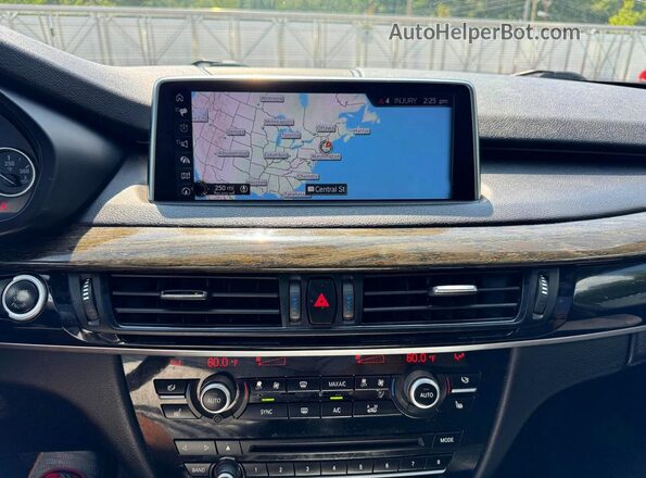 5UXKR0C34H0V74261 2017 BMW X5 Black Engine compartment view