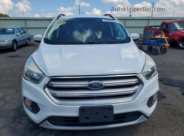 1FMCU9GD3JUB34053 2018 FORD ESCAPE Белый Вид сзади