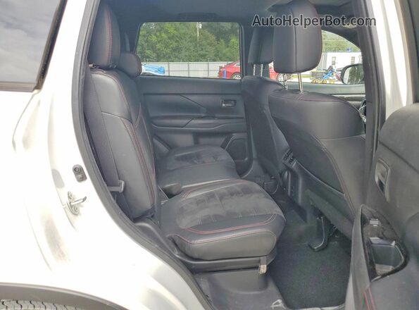 JA4AZ3A31LZ013550 2020 MITSUBISHI OUTLANDER White Vista interior trasera