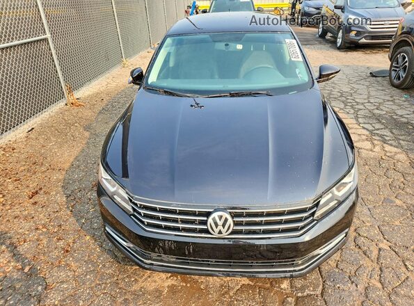 1VWAT7A30HC042723 2017 VOLKSWAGEN PASSAT Black Widok z tyłu