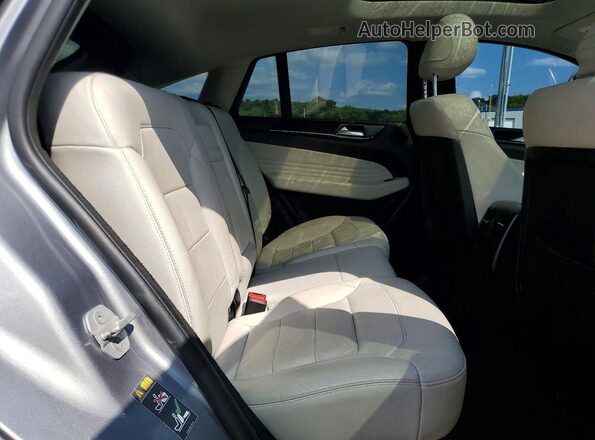 4JGED6EB1GA009555 2016 MERCEDES-BENZ GLE-CLASS Серебряный Вид задней части салона