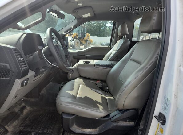 1FTMF1CB1JKD01160 2018 FORD F150 White 