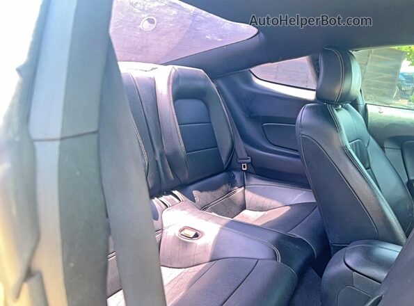 1FA6P8TH9N5105447 2022 FORD MUSTANG Black Вид салону спереду