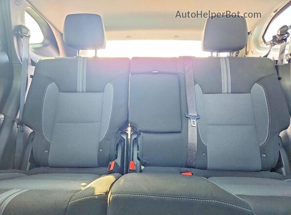 3GNKBHR4XSS230039 2025 CHEVROLET BLAZER White Rear interior view