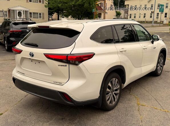 5TDXBRCH9LS013183 2020 TOYOTA HIGHLANDER White Front right