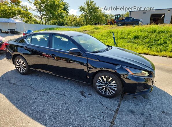 1N4BL4DV0TN347774 2026 NISSAN ALTIMA Black 360 interior view