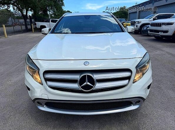 WDCTG4EB2HJ346674 2017 MERCEDES-BENZ GLA-CLASS White Vista trasera