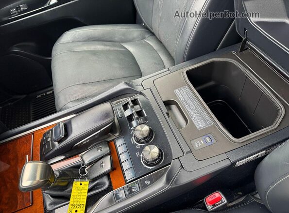 JTJHY7AX4J4261428 2018 LEXUS LX Gray Vista del compartimento del motor