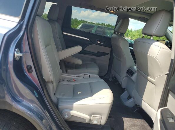 5TDKZRFH5KS301427 2019 TOYOTA HIGHLANDER Blue Вид задньої частини салону