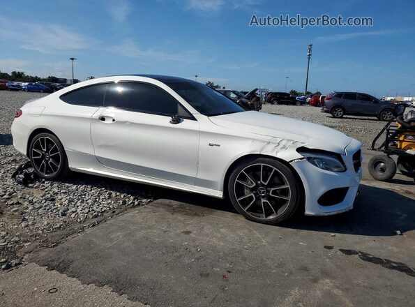 WDDWJ6EB8HF452927 2017 MERCEDES-BENZ C White Widok z przodu