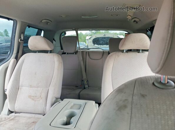 KNDMB5C15G6119506 2016 KIA SEDONA Blue Widok wnętrza z tyłu