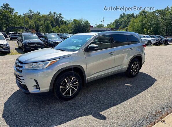 5TDJZRFH7HS362671 2017 TOYOTA HIGHLANDER Серебряный Задняя левая четверть