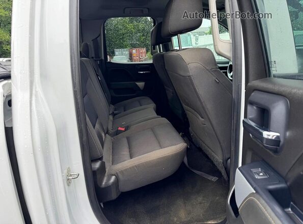1GCVKREC3GZ112479 2016 CHEVROLET SILVERADO White Rear interior view